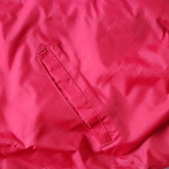 Vintage like new Walt Disney World "Typhoon Lagoon" Lifeguard jacket - Picture 5 of 9